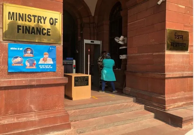 tamilnadu including 17 states funds released union finance ministry 